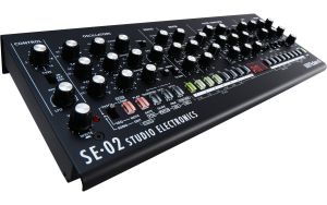 Roland Boutique SE-02 Analog Synthesizer
