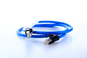 Cordial CSE 0,3 HH 7 Ceon Blue 0,3 m CCAT 7, RJ 45 / RJ 45 Normalbelegung