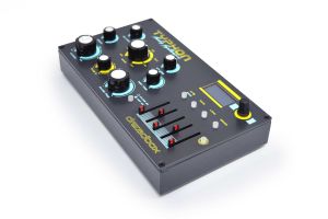 244391 Dreadbox Typhon - Perspektive