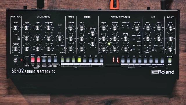 7 Minutes with the Roland SE-02 (Sounds Only)