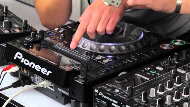 Elevator Vlog - Folge 02: Pioneer CDJ-2000 Nexus & RMX-1000